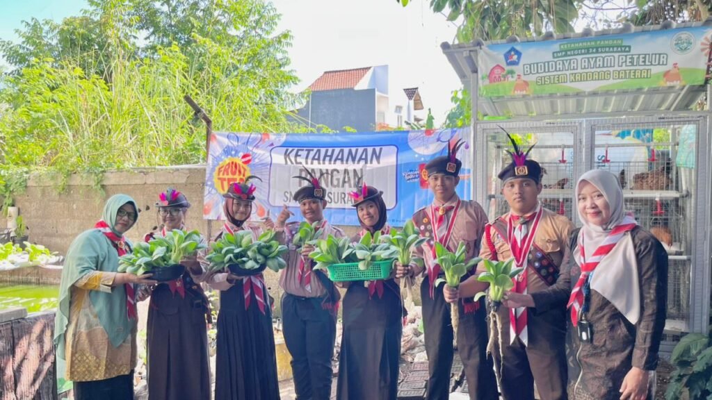 Bukan Sekadar Juara, Gudep SMPN 34 Surabaya Buktikan Ketahanan Pangan Bisa Berkelanjutan khofifah 2